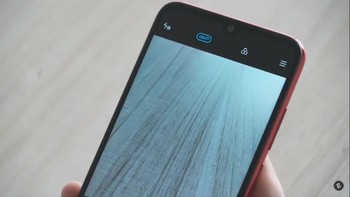 Aplikasi kamera Redmi Note 7 masih sama dengan ponsel Xiaomi pada umumnya. Foto: YouTube/Everything in one