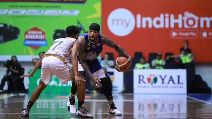 Jamarr Andre Johnson, pemain Satria Muda saat mengalahkan Bima Sakti Yogyakarta (dok. IBL) Jamarr Andre Johnson, pemain Satria Muda saat mengalahkan Bima Sakti Yogyakarta (dok. IBL)
