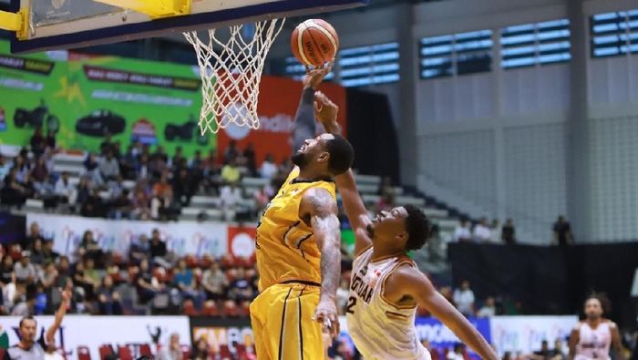 Jarad Scott jadi pencetak poin terbanyak untuk Hangtuah saat mengalahkan Satya Wacana di Sritex Arena, Jumat (11/1) pada seri IV IBL 2018/2019. (dok. IBL) Jarad Scott jadi pencetak poin terbanyak untuk Hangtuah saat mengalahkan Satya Wacana di Sritex Arena, Jumat (11/1) pada seri IV IBL 2018/2019. (dok. IBL)