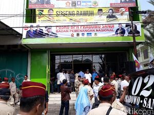 Rumah Jokowi Diusik, Banteng Keluar Tanduk