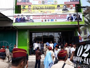 Djoko Santoso Resmikan Posko Prabowo-Sandi di Dekat Rumah Jokowi