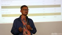 Pendiri Alvara Research Center Hasanuddin Ali menyampaikan hasil survei elektabilitas capres-cawapres 2019.
