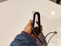 Melihat Lagi Flexpai, Ponsel Layar Lipat Pertama Dunia