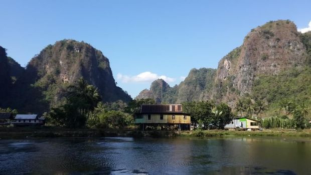 Polemik Rencana Retribusi di Wisata Rammang-rammang yang Tersohor