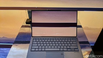 Notebok pertama Zenbook Sa13. Foto: Adi Fida Rahman/detikINET