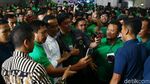 Momen Weekend Jokowi, Selfie dan Kumpul Bareng Sopir Online