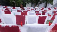 Kertas yang telah dicetak kemudian dijemur.