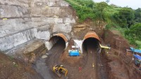 Proyek terowongan ini mulai dikerjakan sejak April 2018 lalu dan direncanakan selesai pada 2019 ini. Pool/PT Wijaya Karya.  