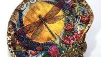 Mengutip boredpanda.com para seniman mulai meninggalkan kanvas tradisional dan menjadikan kulit kerang sebagai gantinya. @rtistmary/Mary Kenyon/Boredpanda.