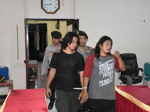 Tangan Diborgol, Ini Tampang Para Tersangka Pelaku Bentrok Solo