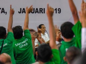 Tak Ingin Ojol Diremehkan, Jokowi: Penghasilan Mereka Besar