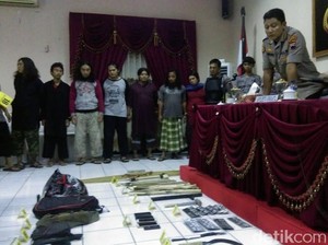 Ini Wajah 10 Orang Tangkapan Polisi Solo usai Bentrok Bersenjata