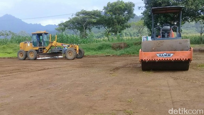 Bupati Anas Instruksikan Perusahaan Swasta Gelontorkan CSR Bupati Anas Instruksikan Perusahaan Swasta Gelontorkan CSR