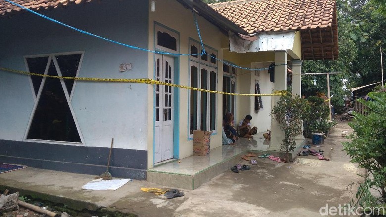 Keji, Tukang Becak di Cirebon Bunuh Tetangganya dengan Golok Keji, Tukang Becak di Cirebon Bunuh Tetangganya dengan Golok