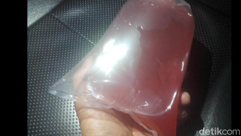 Polisi Tangkap Penjual Miras Oplosan yang Tewaskan 5 Orang di Solo Polisi Tangkap Penjual Miras Oplosan yang Tewaskan 5 Orang di Solo