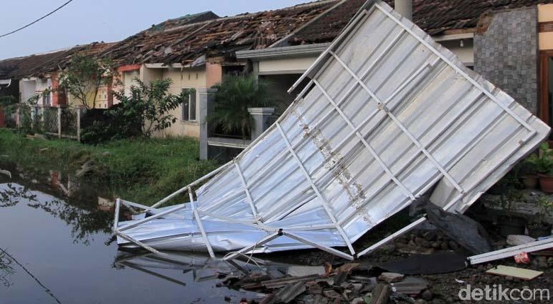 Penjelasan BMKG soal Kejadian Puting Beliung di Jabar Penjelasan BMKG soal Kejadian Puting Beliung di Jabar