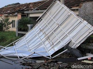 Penjelasan BMKG soal Kejadian Puting Beliung di Jabar