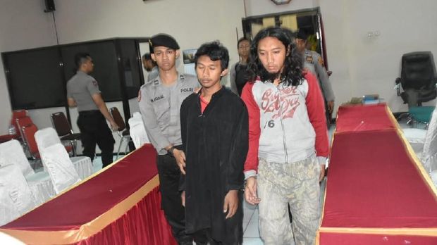 Tangan Diborgol, Ini Tampang Para Tersangka Pelaku Bentrok Solo 