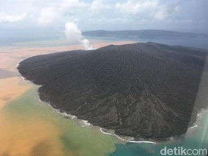 Gunung Anak Krakatau Erupsi, Tinggi Kolom Abu Capai 300 Meter