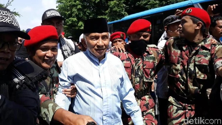 Terlambat, Amien Rais Tiba Saat Tablig PA 212 di Solo Sudah Bubar Terlambat, Amien Rais Tiba Saat Tablig PA 212 di Solo Sudah Bubar