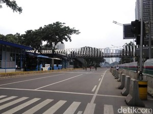 Warga Harap JPO di Dekat FX Sudirman Dapat Segera Beroperasi