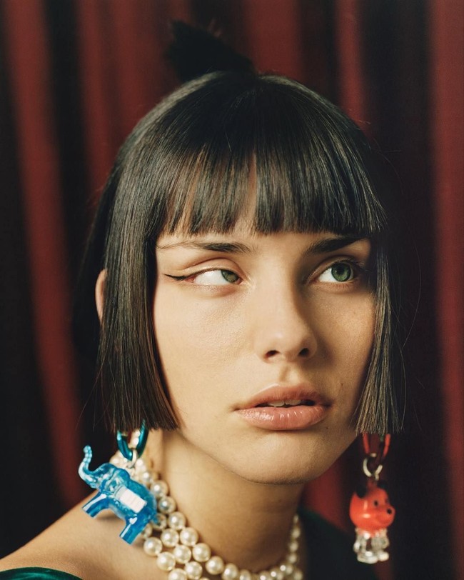 Selain model, ia juga punya bakat dalam menulis. Moffy pun mengaku tengah menyelesaikan novel pertamanya. (Foto: Instagram @moffygathornehardy)