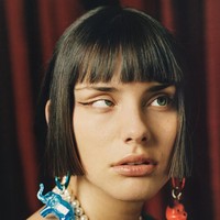 Selain model, ia juga punya bakat dalam menulis. Moffy pun mengaku tengah menyelesaikan novel pertamanya. (Foto: Instagram @moffygathornehardy)