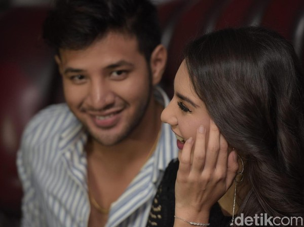 Ini Jawaban Ibunda Soal Tanggal Pernikahan Irish Bella Dan Ammar Zoni