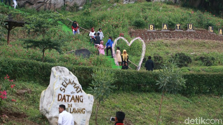 Batu Lawang Wisata Alam Ngehits dari Cirebon