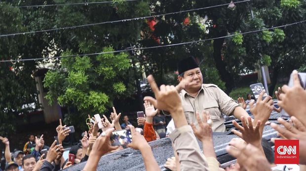 Ma'ruf Amin Sindir Beda Penyambutan Pesantren kepada Prabowo