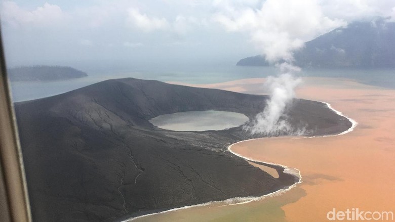 WNA yang Nekat Nyelonong ke Krakatau Diduga Berangkat dari Carita WNA yang Nekat Nyelonong ke Krakatau Diduga Berangkat dari Carita