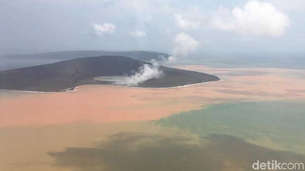 Penampakan Terkini Gunung Anak Krakatau yang Tak 