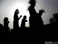 Waspada! Gelombang PHK di Akhir Periode Pertama Jokowi