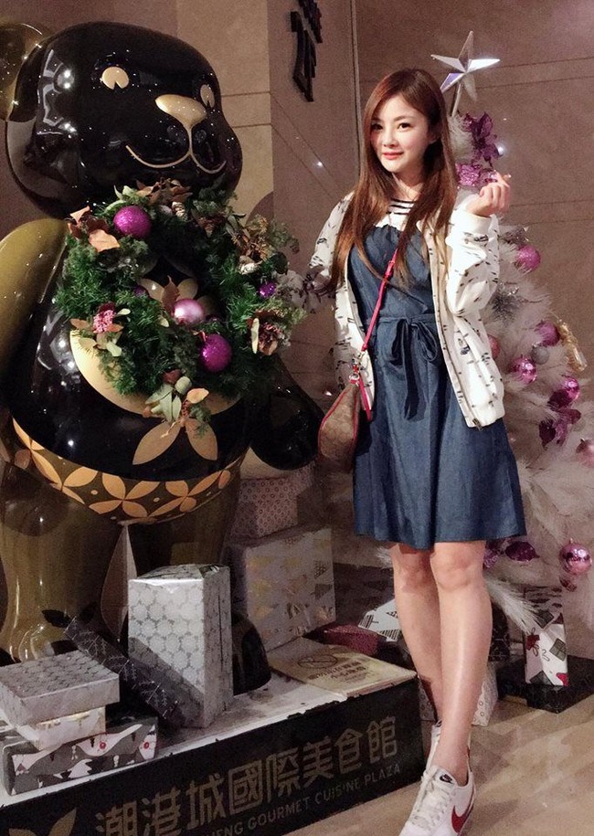 Dilihat dari media sosialnya, kini tampaknya Vivi tak lagi membantu gerai yang menyajikan daging dengan cara masak braised tersebut. Foto: Facebook Vivi