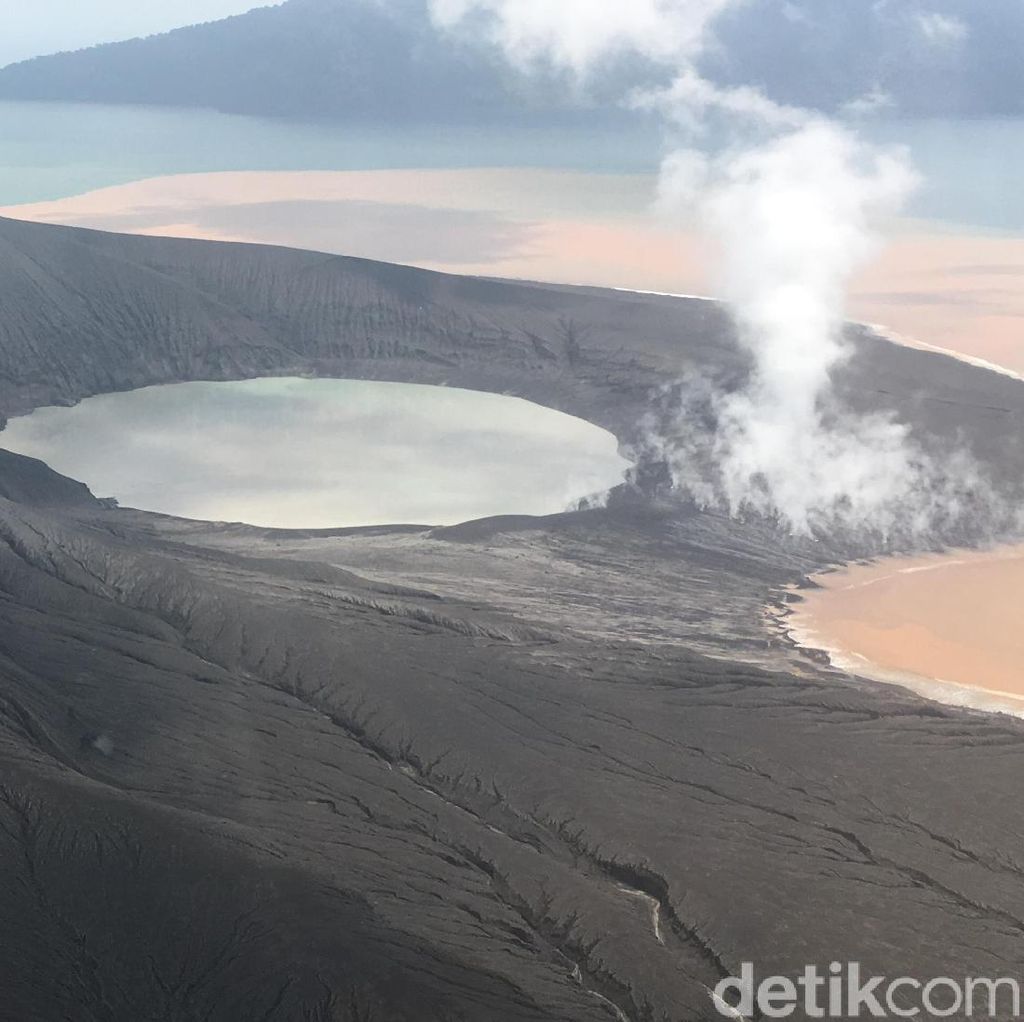 Video Kondisi Terkini Gunung Anak Krakatau dari Udara