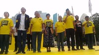 Mereka pun berdoa dan secara bersama-sama optimes membangun Indonesia demi kemaslahatan dan kemajuan bangsa dibawah kepemimpinan Jokowi-Maaruf Amin.
