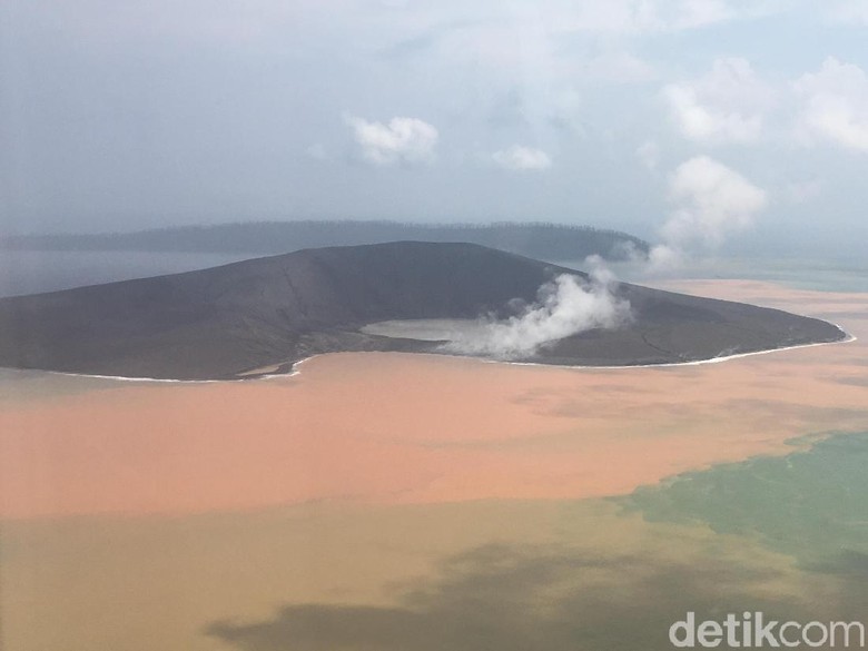 Gunung Anak Krakatau Erupsi, Terdeteksi Picu 16 Kali Gempa Gunung Anak Krakatau Erupsi, Terdeteksi Picu 16 Kali Gempa