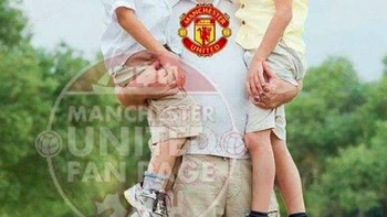 De Gea membawa Kane dan Ali layaknya anak sendiri yang tak dapat mengalahkannya. Foto: istimewa