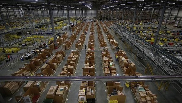 Gudang raksasa Amazon. Foto: Getty Images Gudang raksasa Amazon. Foto: Getty Images