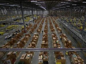 Pembeli Amazon Dikirim Barang Random, Tamborin Sampai Kondom