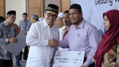 716 Siswa di Gresik Terima Beasiswa Pendidikan