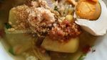 Biar Hangat dan Semangat, Sarapan Soto Lamongan yang Gurih Mantap