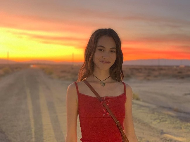 Dunia modelling bagi Kiko bukan hal yang baru karena dia sudah mulai menjalaninya sejak usia 12 tahun. Dia mengikuti pemilihan model majalah Seventeen dan berhasil memenangkannya. Kariernya pun semakin berkembang setelah itu hingga membuatnya harus tinggal sendirian di Tokyo saat umurnya baru 16 tahun. Foto: Dok. Getty Images, Instagram