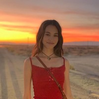 Dunia modelling bagi Kiko bukan hal yang baru karena dia sudah mulai menjalaninya sejak usia 12 tahun. Dia mengikuti pemilihan model majalah Seventeen dan berhasil memenangkannya. Kariernya pun semakin berkembang setelah itu hingga membuatnya harus tinggal sendirian di Tokyo saat umurnya baru 16 tahun. Foto: Dok. Getty Images, Instagram