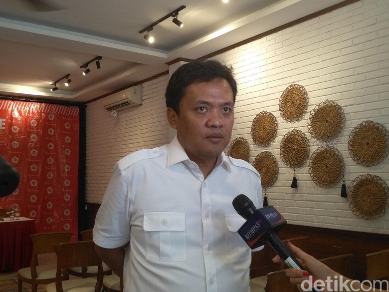 Habiburokhman: Simpang Siur Pembebasan Baasyir Bukti Negara Dikelola Amatiran Habiburokhman: Simpang Siur Pembebasan Baasyir Bukti Negara Dikelola Amatiran