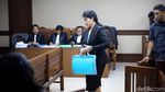 Hakim Merry Purba Jalani Sidang Perdana