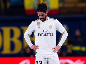 Isco Menolak Ikut Bus Tim, Lalu Minta Maaf ke Skuat Madrid