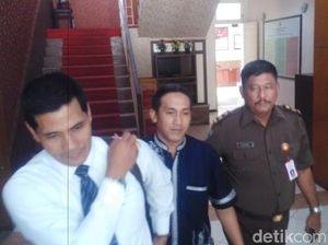 Kades Lamongan Terjerat OTT Diserahkan ke Kejaksaan