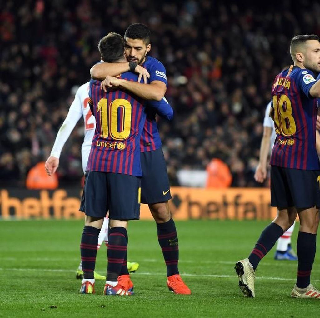 Suarez-Messi Main Lagi, Barcelona Menang