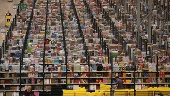 Gudang-gudang tersebut adalah urat nadi operasional Amazon di berbagai belahan dunia. Foto: Getty Images